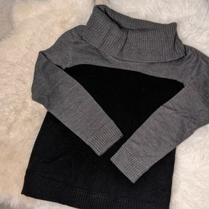 Evan-Picone Two-Toned Cowl Turtleneck Size Small